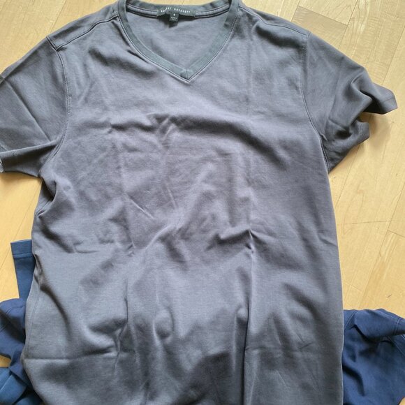 Robert Barakett Bundle 3 short sleeve Tshirt sz small - Picture 4 of 4